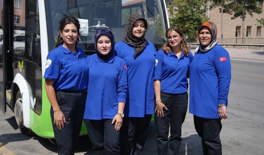 Ücretsiz elektrikli otobüsler kadın şoförlere emanet
