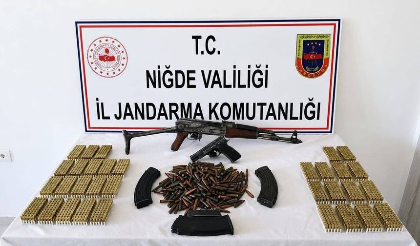 Niğde’de cephanelik gibi eve operasyon!