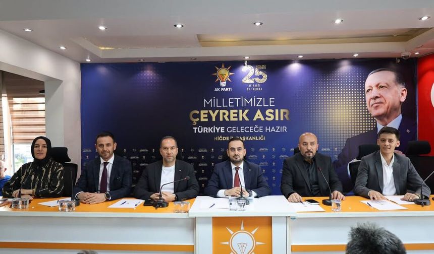 AK Parti Niğde teşkilatında 25’nci yıl kutlaması