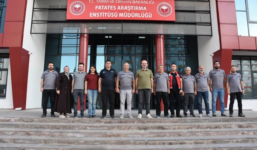 Emiralioglu’ndan Enstitüde ağırlandı