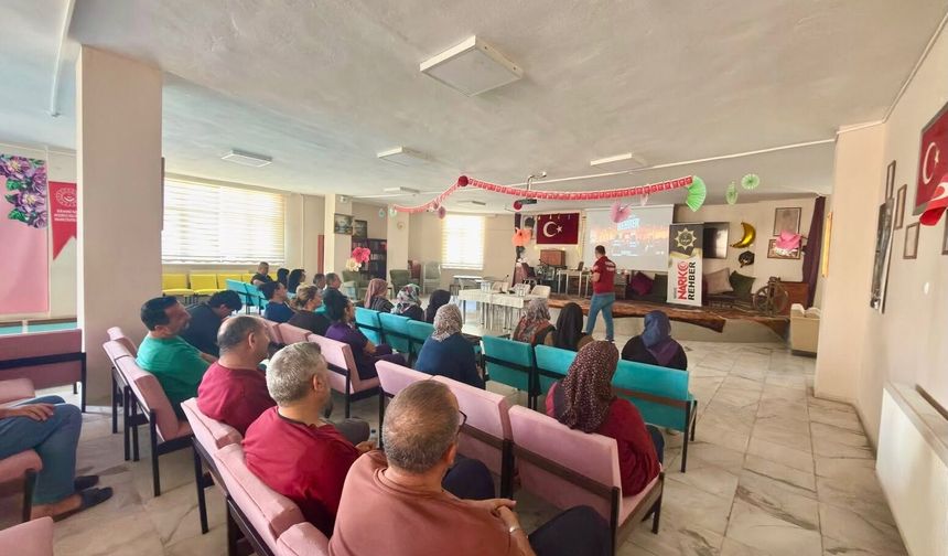 Huzurevi Personeline ‘Narkorehber’ Eğitimi