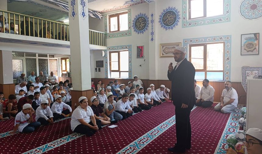 Kayı Köyünde Yaz Kur’an kursu tamamlandı