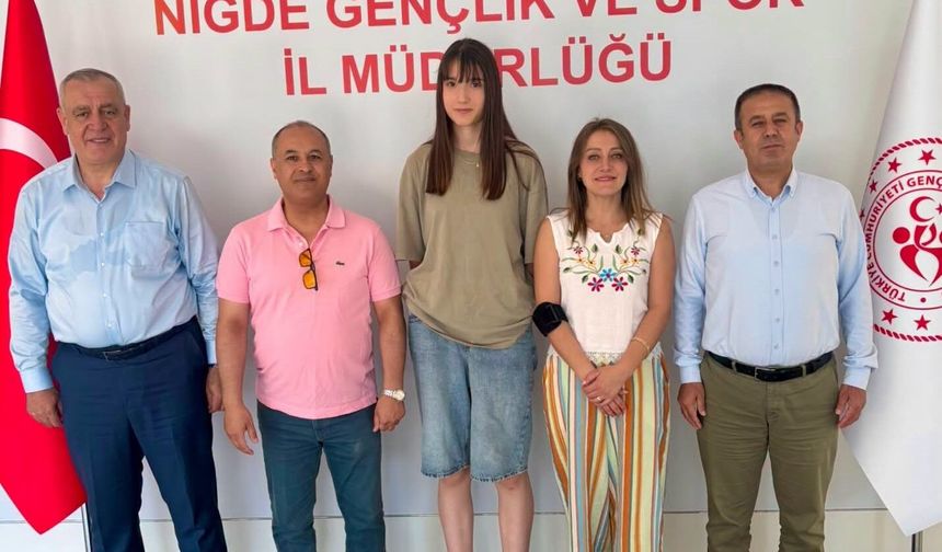 Niğdeli sporcu Beşiktaş’a transfer oldu