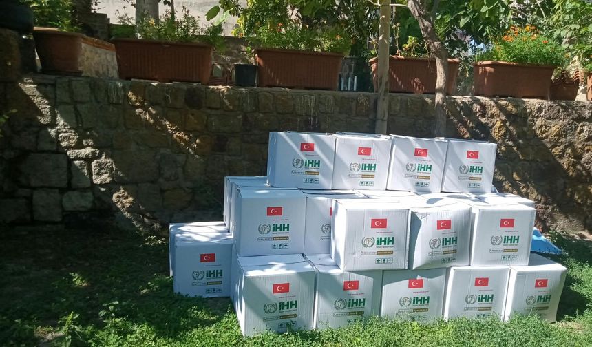 İHH Niğde’den 400 aileye yardım