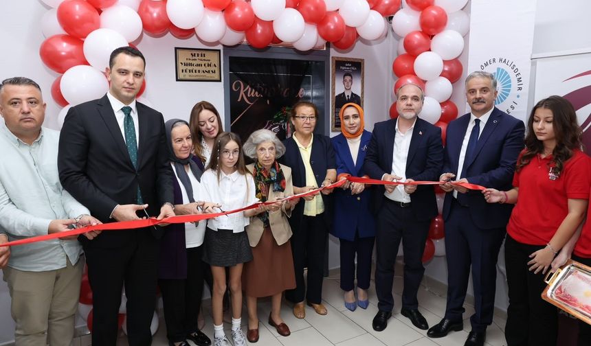 Bir mektupla başlayan hikâye kütüphaneyle son buldu