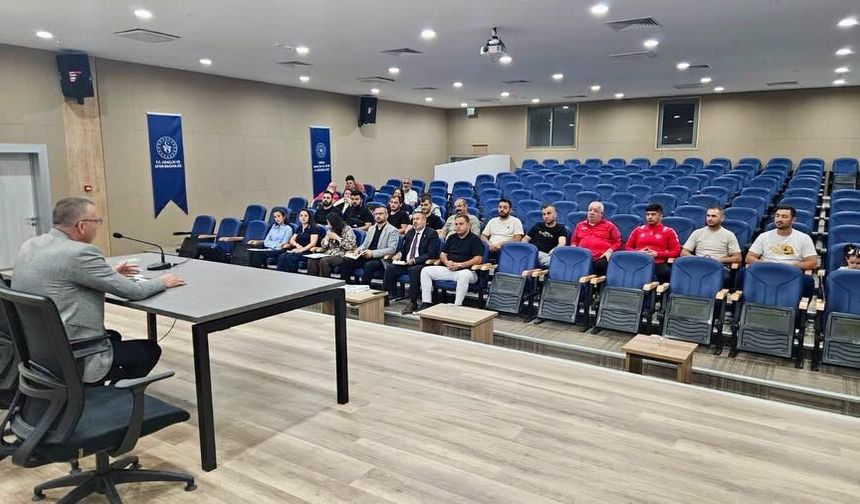 Antrenör toplantısı gerçekleştirildi
