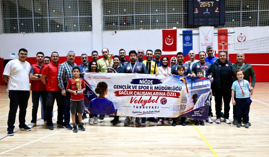 Sağlıkçıların Turnuvasında centilmenlik kazandı