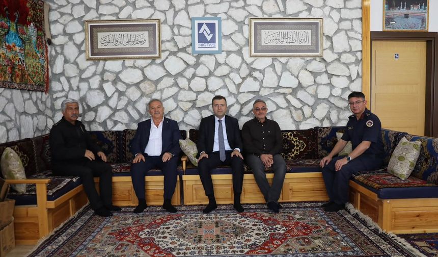 Vali Akmeşe’den Aruk Ailesine taziye ziyareti