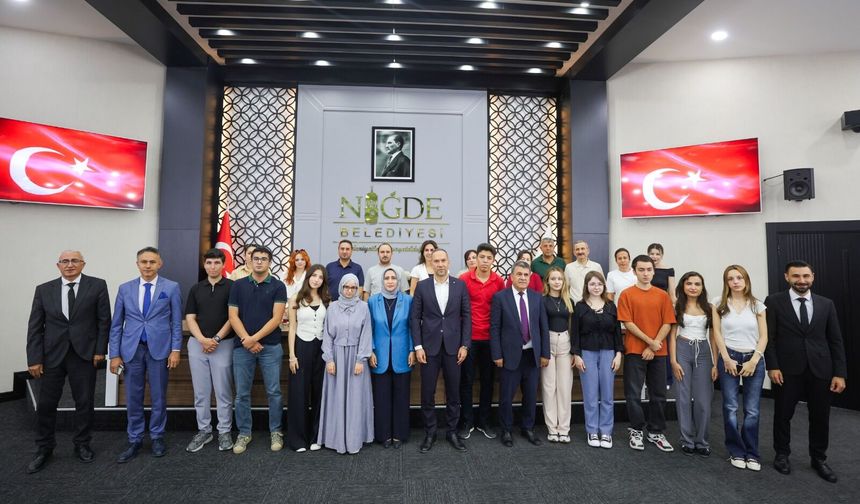 YKS Şampiyonlarına 30 Bin lira eğitim desteği