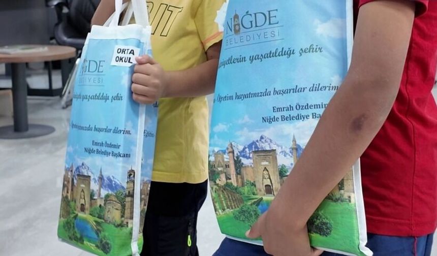 Niğde Belediyesinden öğrencilere destek