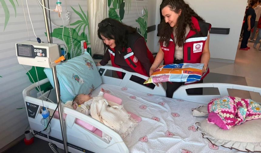 'İyilik Var' balonları çocuklara moral oldu