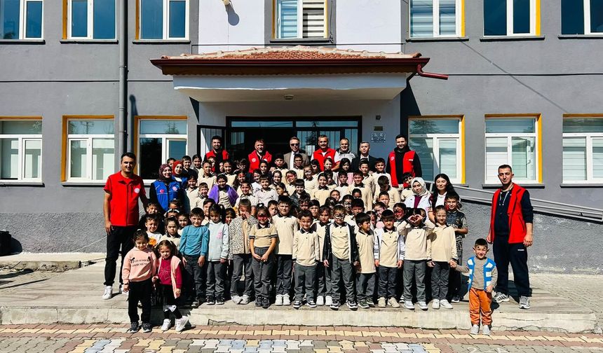 Altunhisar’da ‘Merkezim Her Yerde’ Etkinliği