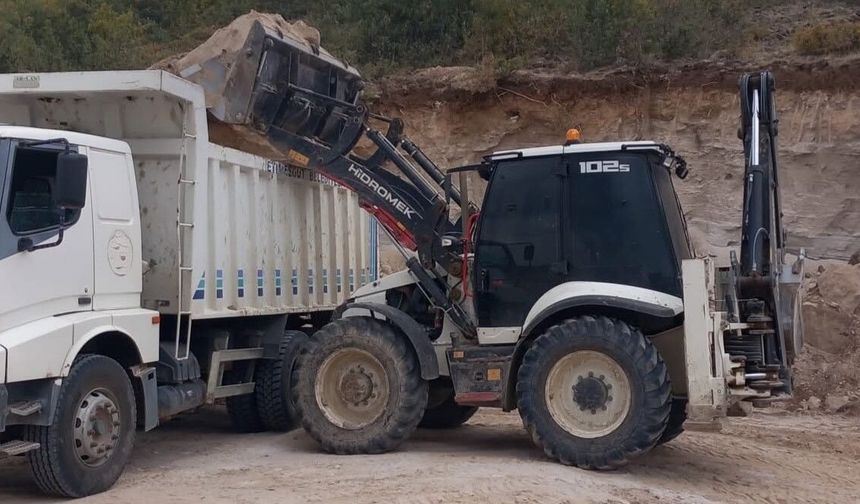 Divarlı’da altyapı ve üstyapı çalışmaları sürüyor