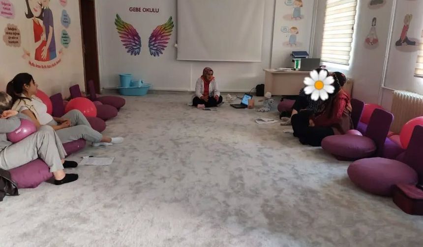Gebe Okulu eğitimleri sürüyor