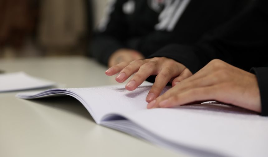 TDV’den engelli öğrencilere Braille Kur’an-ı Kerim