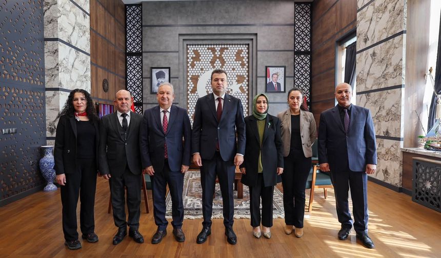 Akmeşe’den Eğitimcilere ve Müdür Aydın’a tebrik