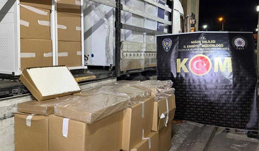 4 Milyon TL’lik Kaçak Makaron ele geçirildi