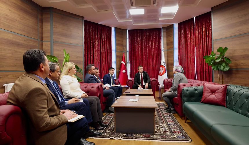 Vali Akmeşe vatandaşları dinledi