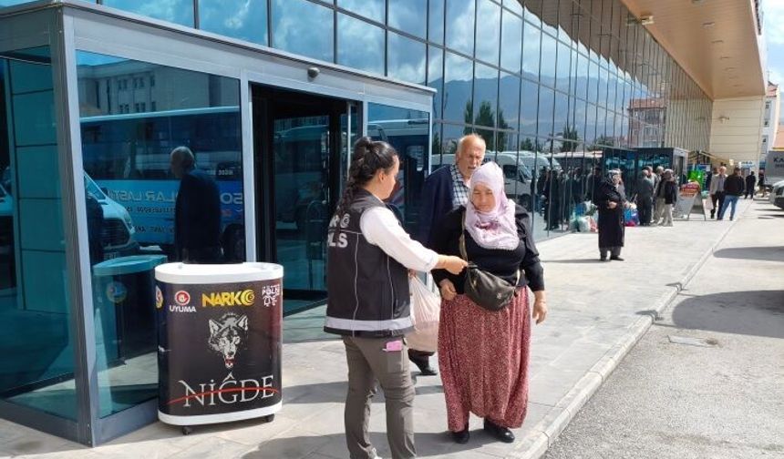 2 Bin 301 Vatandaşa Narkotik Eğitimi