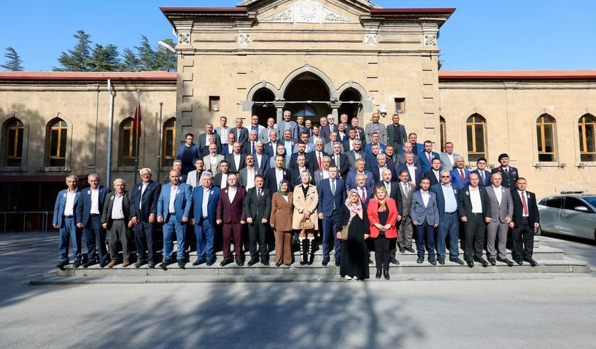 Öğretmenevinde Muhtarlar Günü buluşması