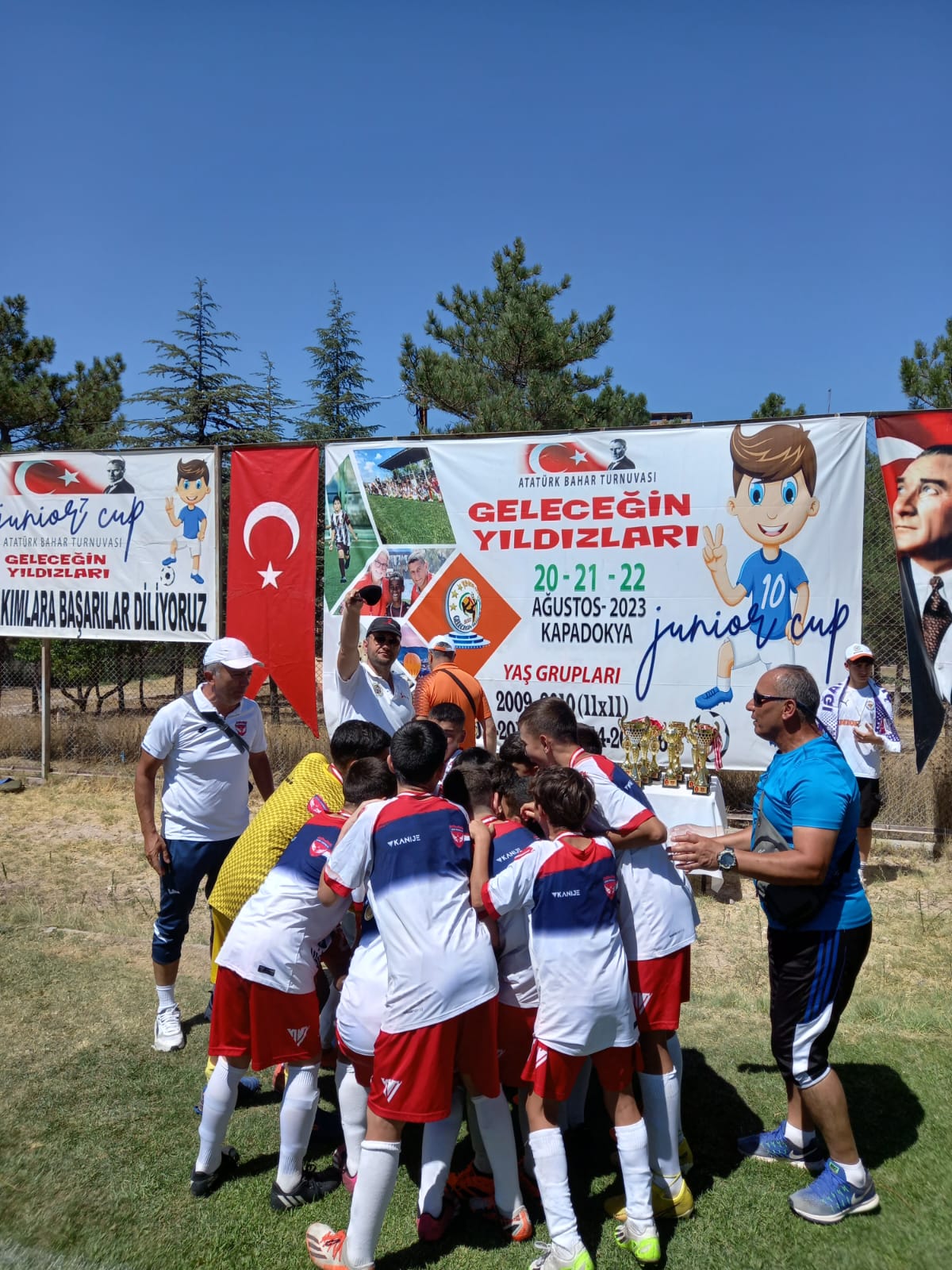 Junior Cup şampiyonu Niğde Anadolu FK 3