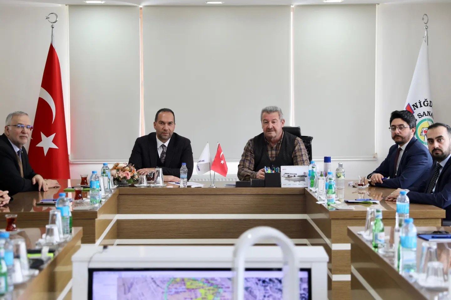 Başkan Özdemir ve AK Parti heyetinden OSB ziyareti 2