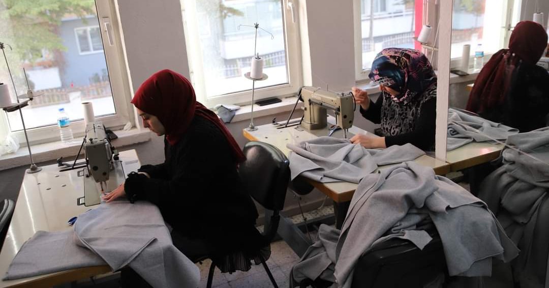 Gazze’liler için hazırlanan kıyafetler yola çıktı 1