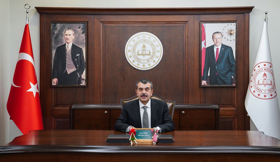 Milli Eğitim Bakanı Yusuf Tekin _ Bakanlıktan alındı