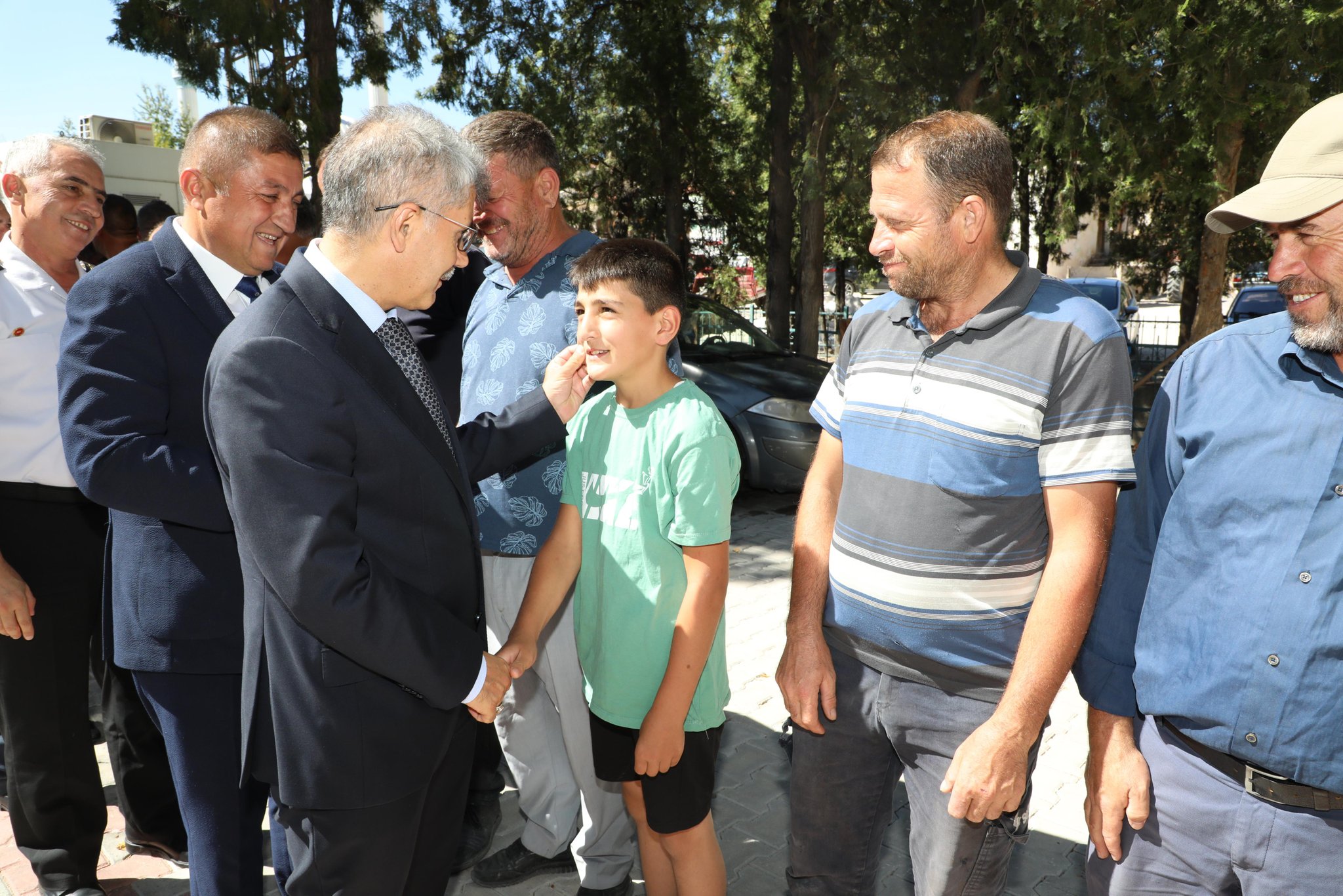 Vali Çelik Belde Ve Köylerde Vatandaşları Dinledi (3)