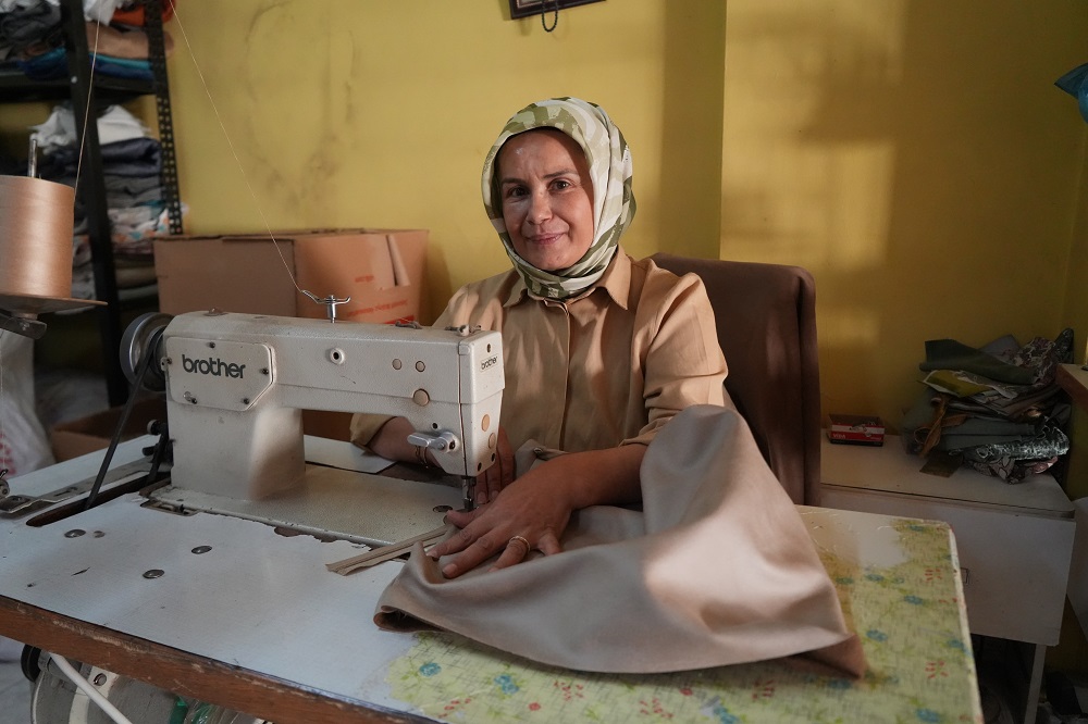 Eşi Vefat Eden Elvide Usta 3 Yıldır Döşemecilik Yapıyor (5)