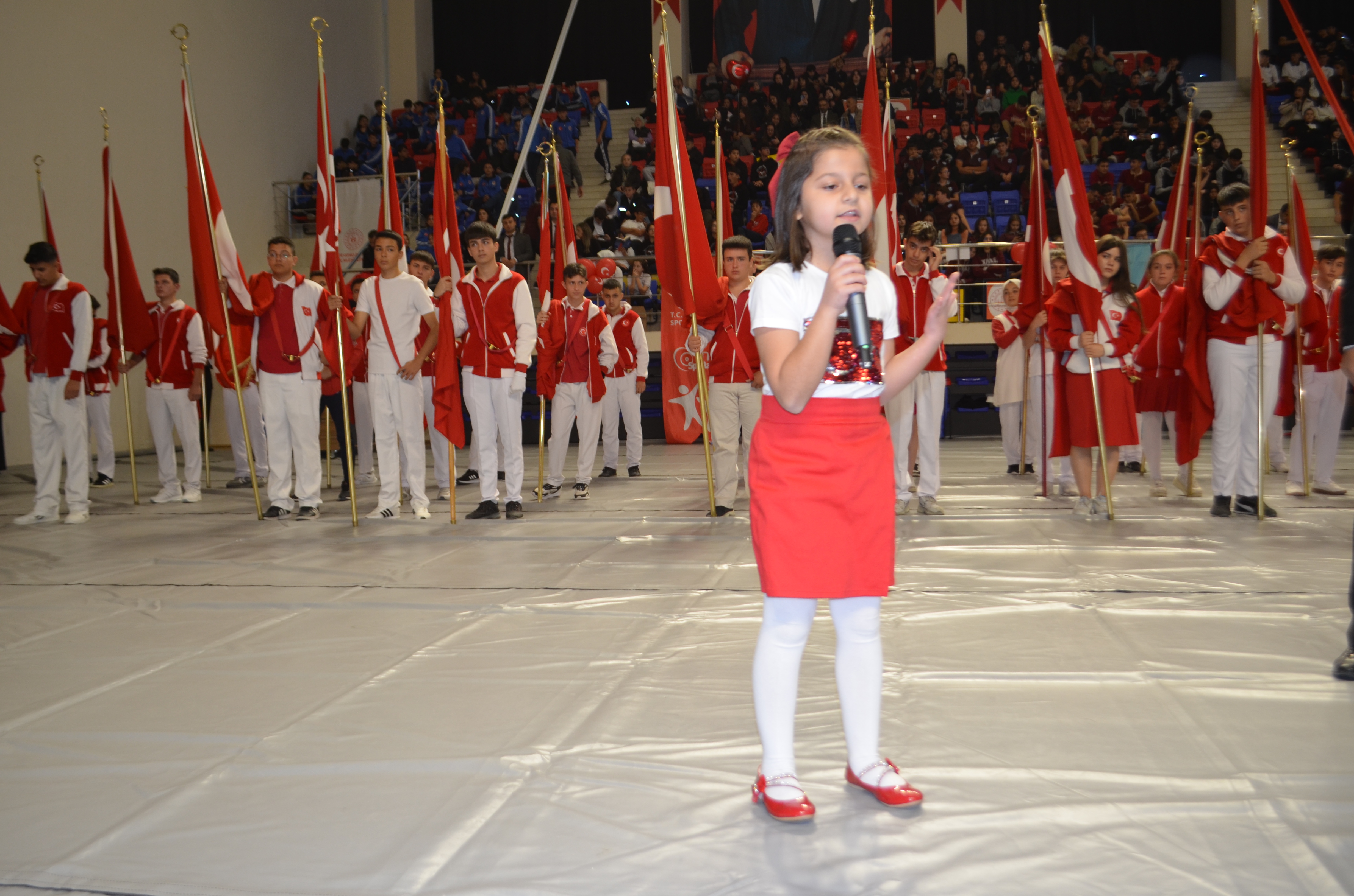 Sahi̇p Olduklarimizi Cumhuri̇yet'i̇n Sağlam Temelleri̇ne Borçluyuz (5)