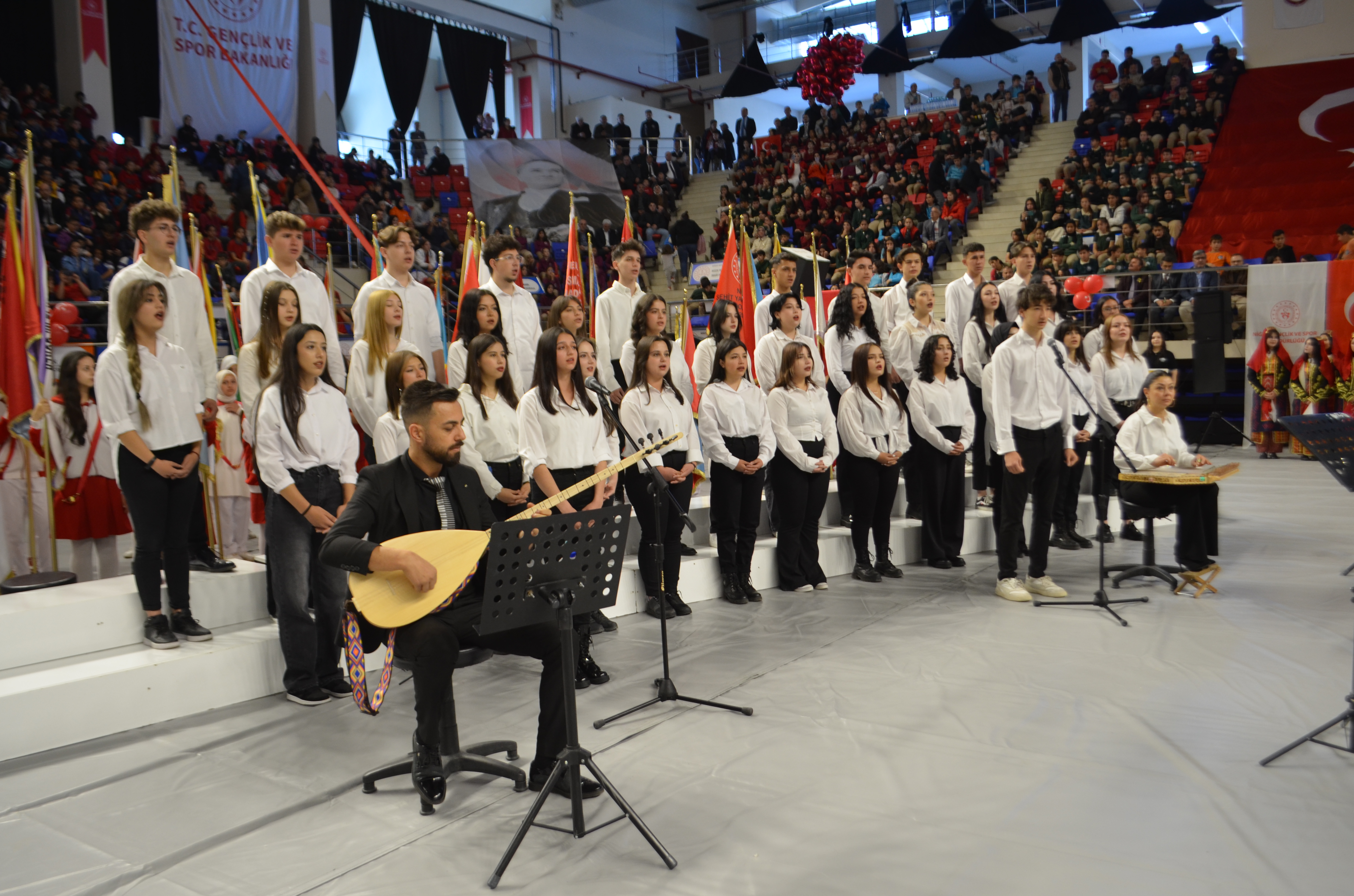 Sahi̇p Olduklarimizi Cumhuri̇yet'i̇n Sağlam Temelleri̇ne Borçluyuz (7)