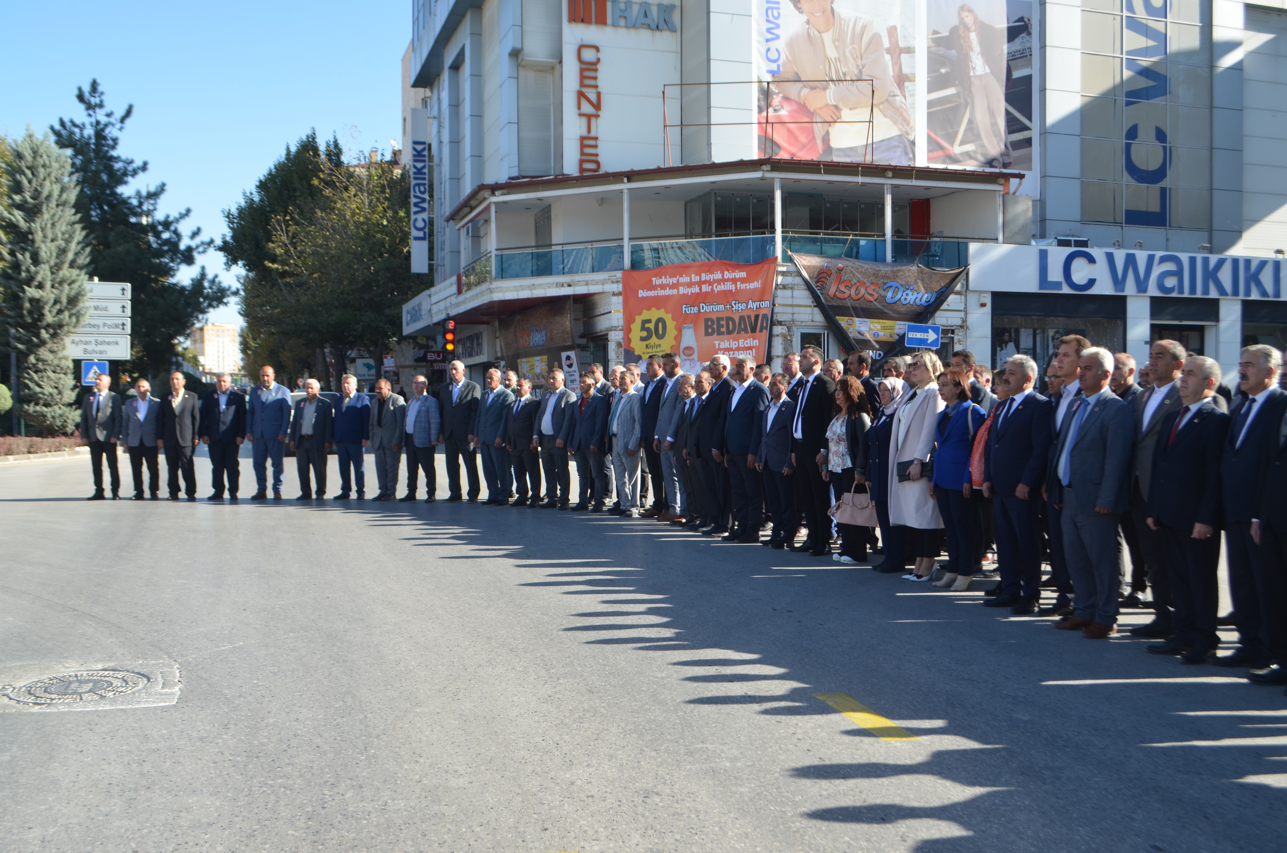 Yamaner Muhtarlik Si̇yasal Barişin Sağlandiği Tek Müessese (3)