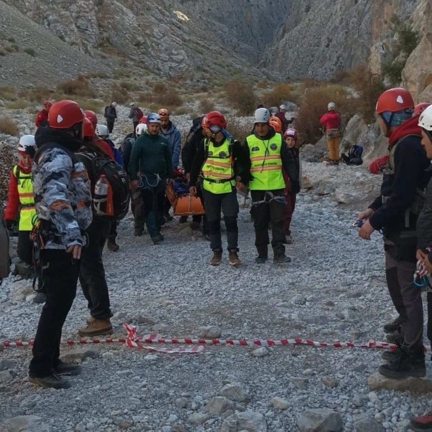 Aladağlar’da Yaz Arama Kurtarma Eğitimi Tamamlandı (8)