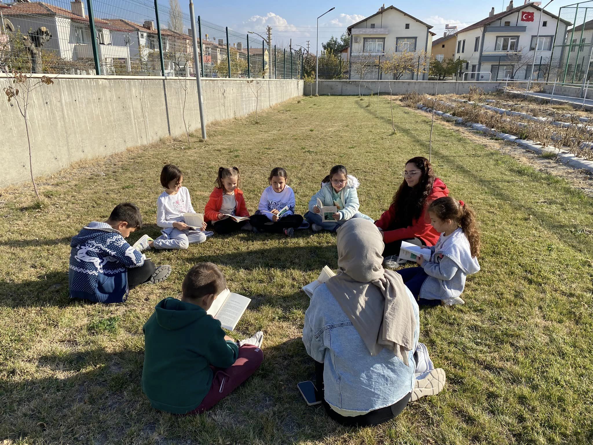 Hem Sanat Hem Eğitim, Hepsi Bor Gençlik Merkezi'nde (2)