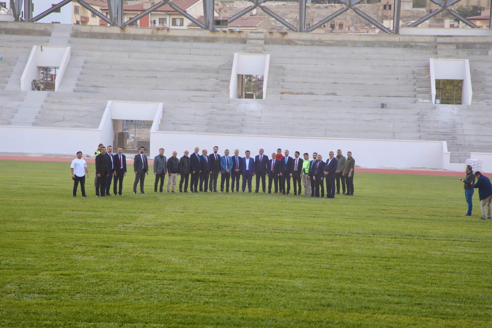 Niğde 5 Şubat Stadyumu’nda Incelemeler Yapıldı (3)