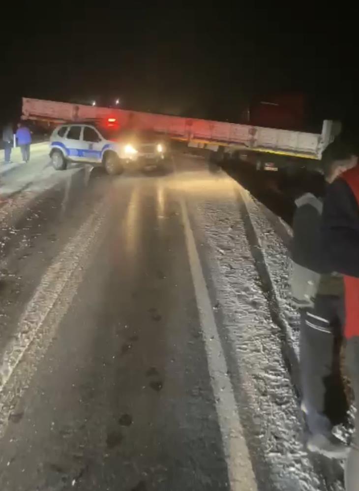 Niğde Kayseri Yolunda Trafik Kazası (1)