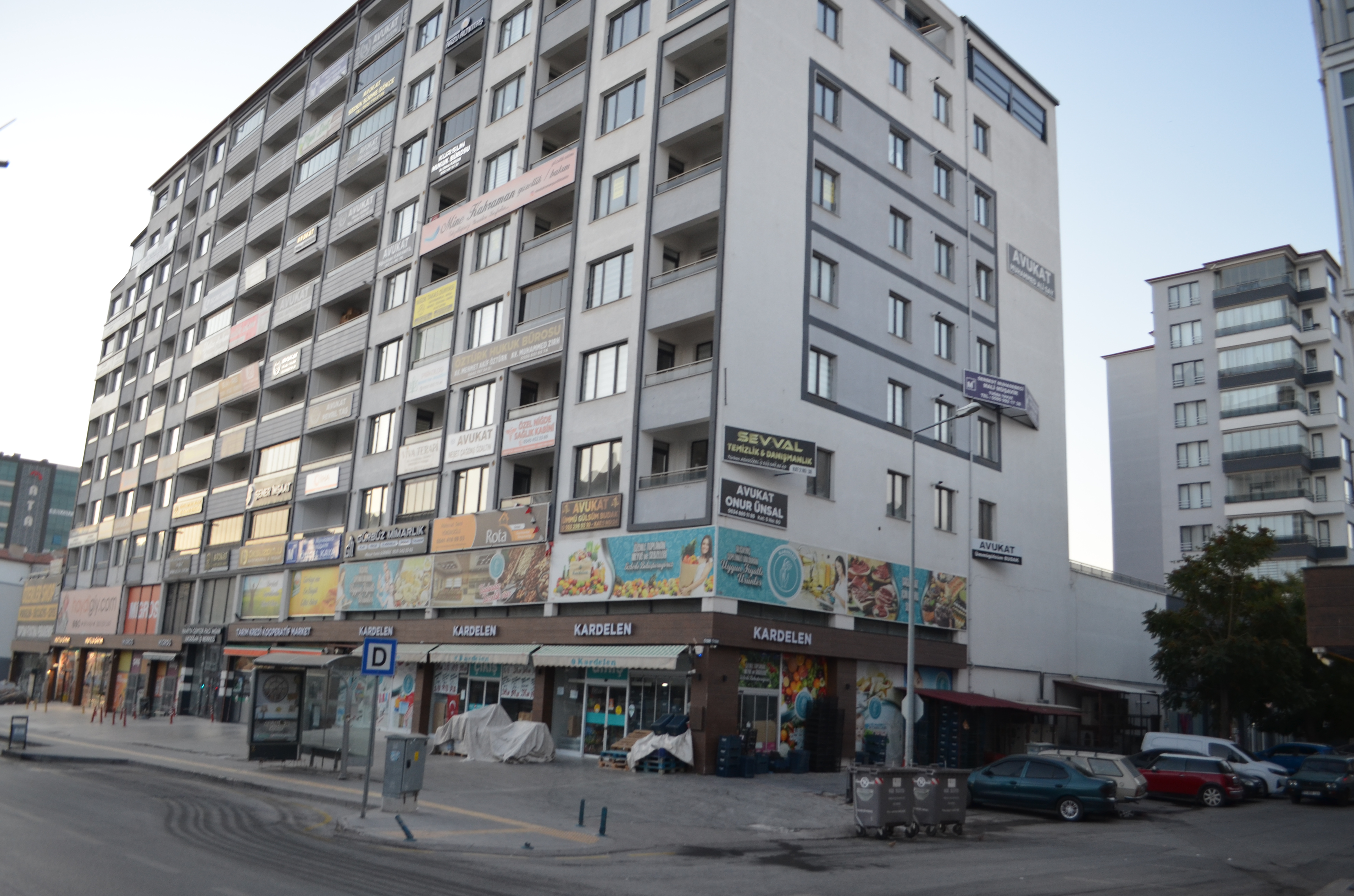 Niğde’de Tercih Modern Plazalar Yana Oldu (1)-1