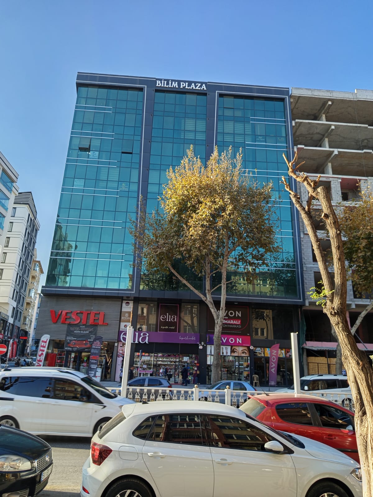 Niğde’de Tercih Modern Plazalar Yana Oldu (3)