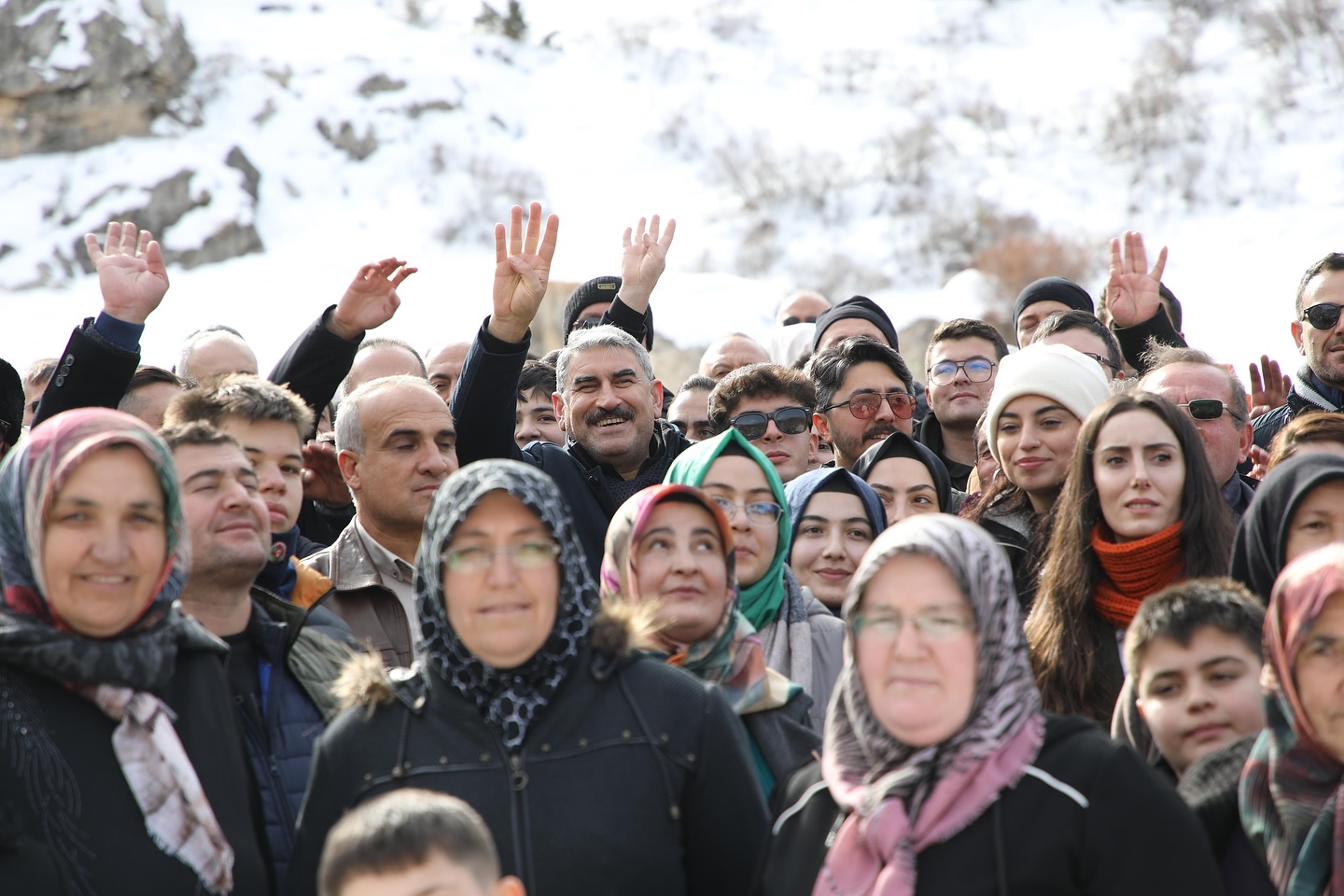 Ak Parti Niğde Teşkilatından Emli Vadisi'nde Güçlü Buluşma (2)