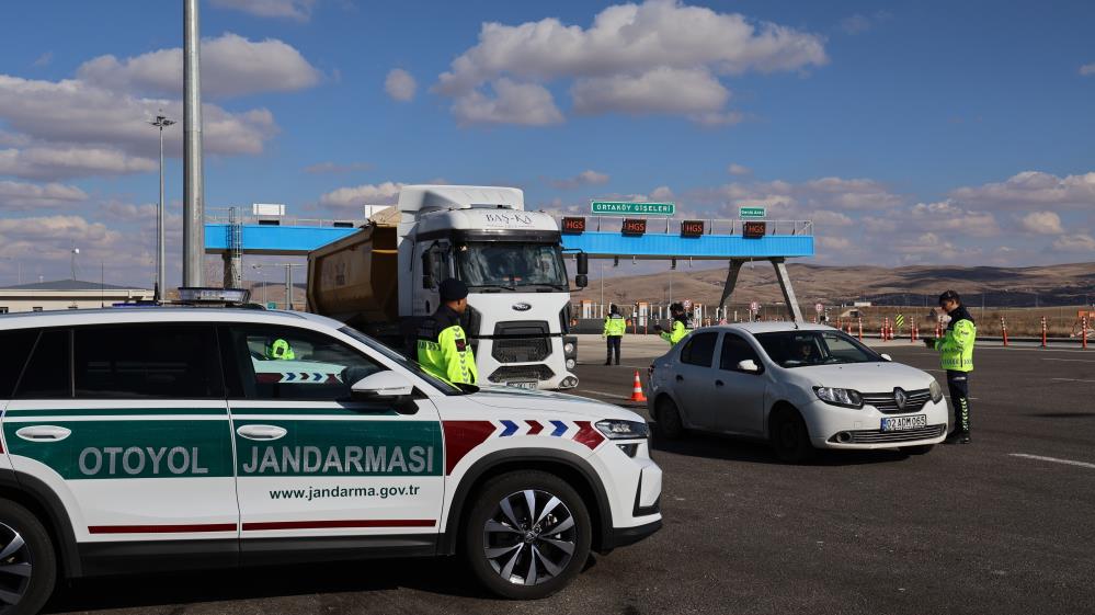 Ankara Niğde Otoyolu Hem Havadan Hem De Karadan Takipte (6)