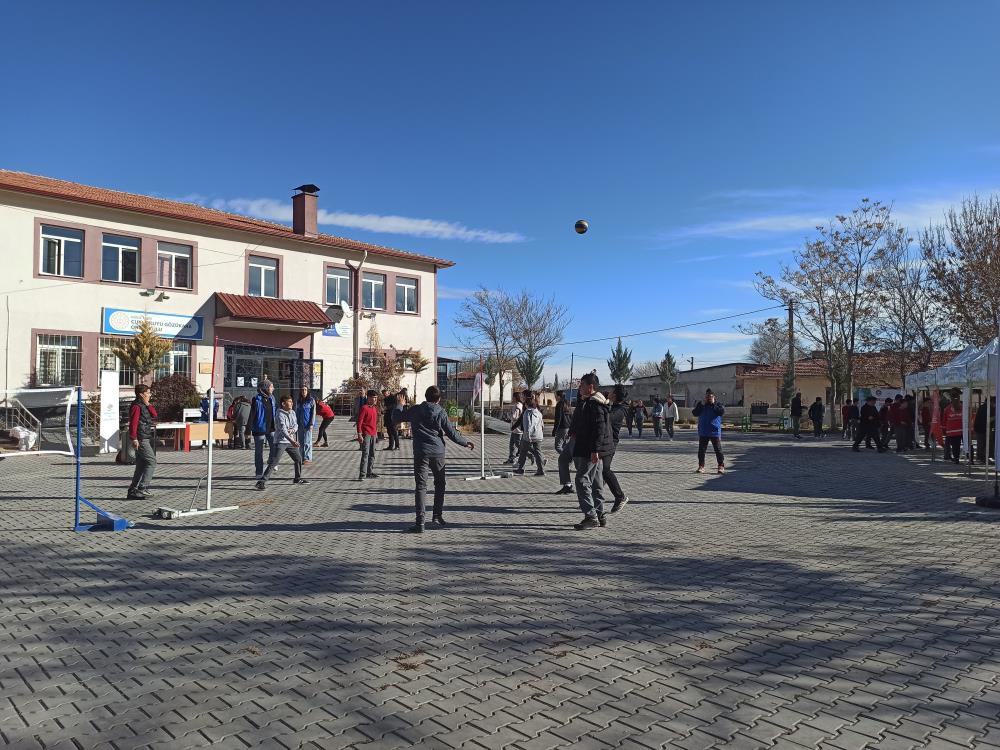 Çocuklar Geleneksel Sokak Oyunları Ile Eğlendi (6)