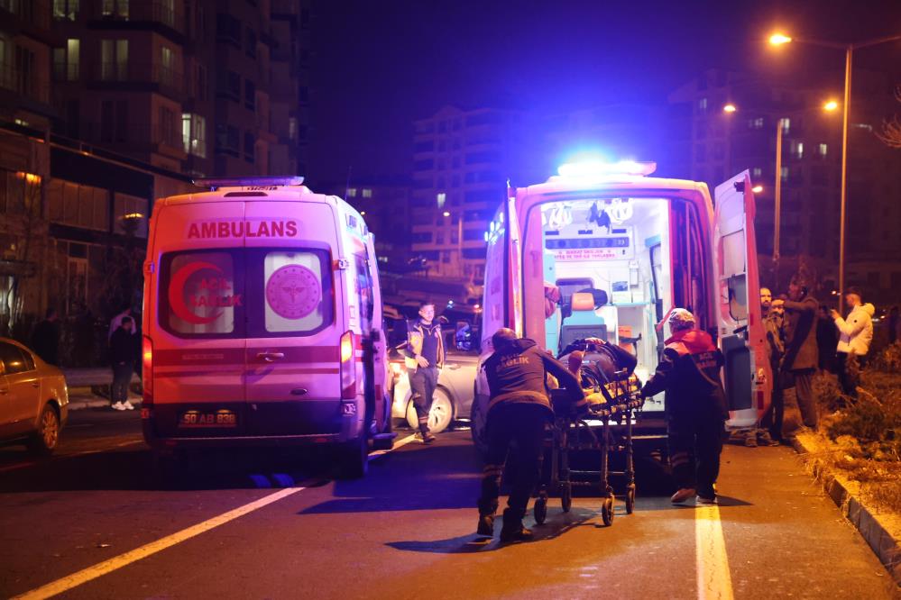 Kaza Yapan Alkollü Sürücü Ambulanstan Kaçtı (1)