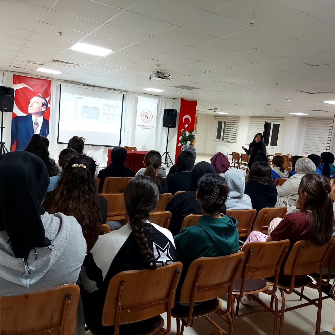 Kılıçarslan Yurdu’nda Gençlik Psikolojisi Semineri (3)