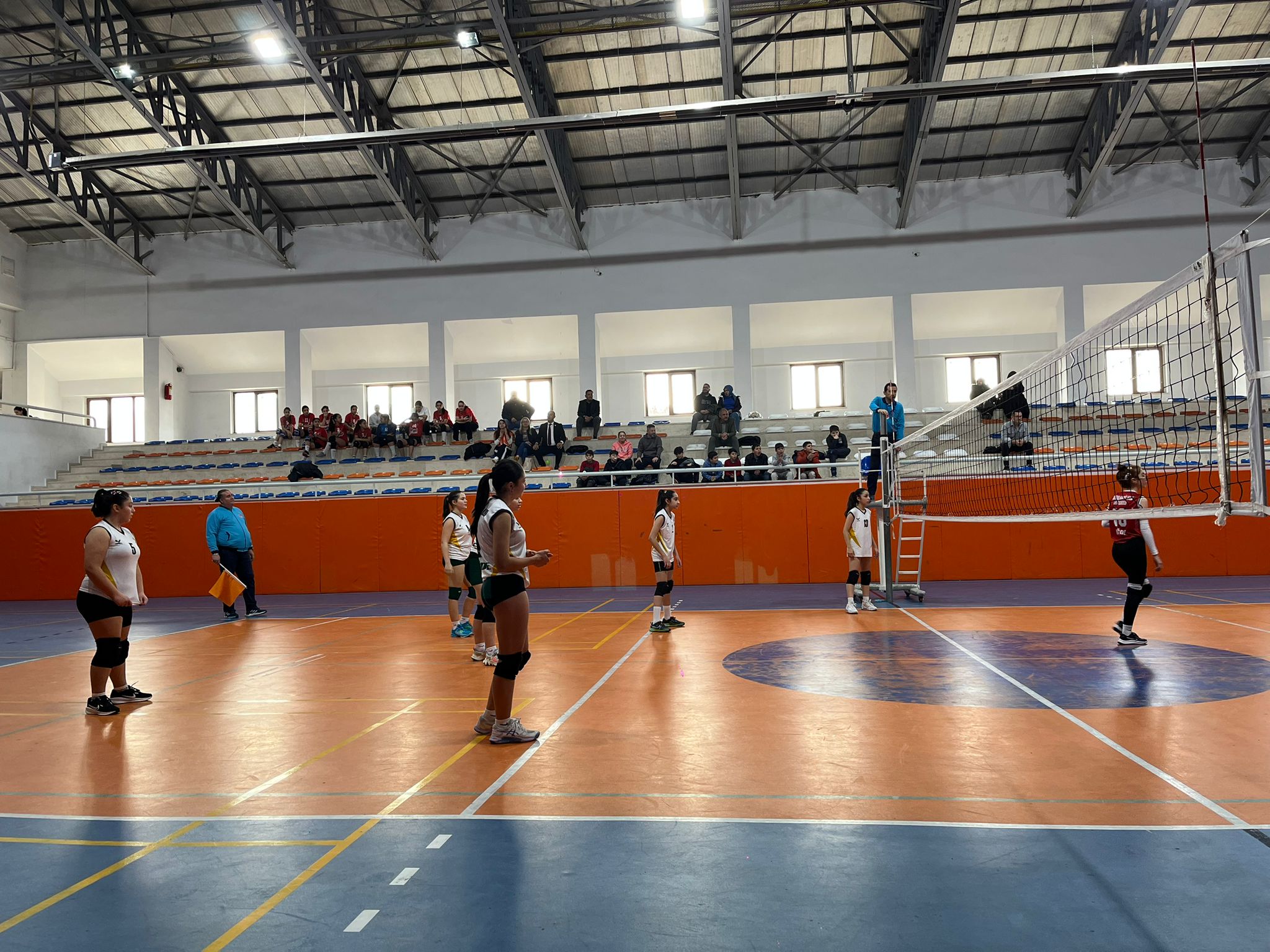 Yıldız Kızlar Voleybol Turnuvası’nda Şampiyon Efendibey Oldu (3)