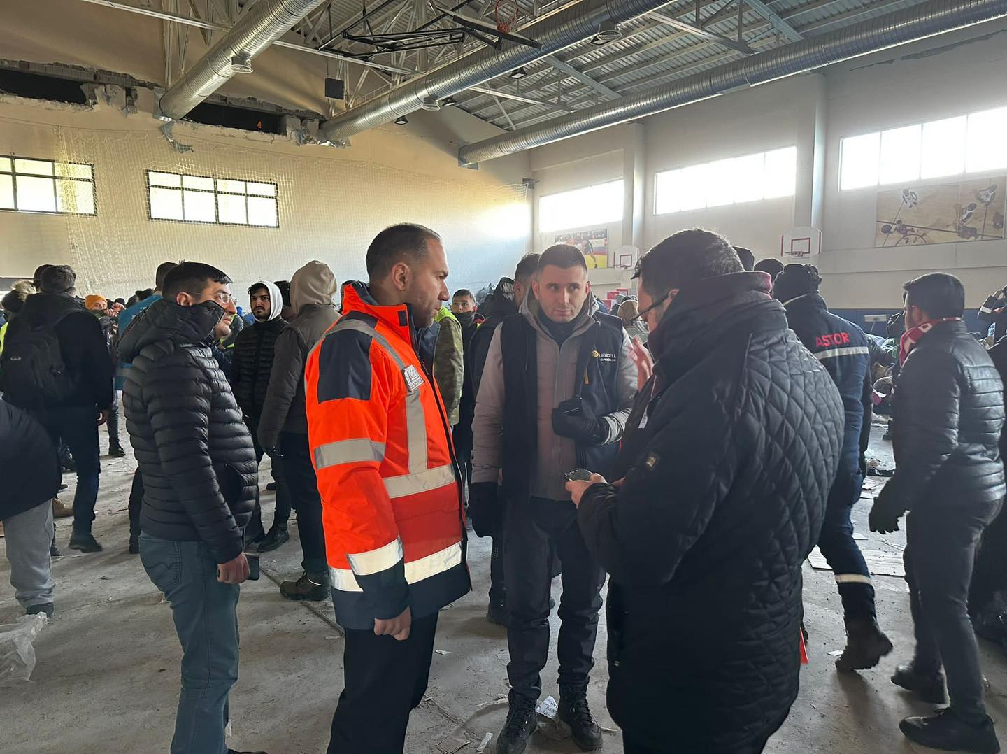 Asrın Felaketinin Üzerinden 2 Yıl Geçti Niğde Halkının Dayanışma Ruhu Unutulmadı (5)