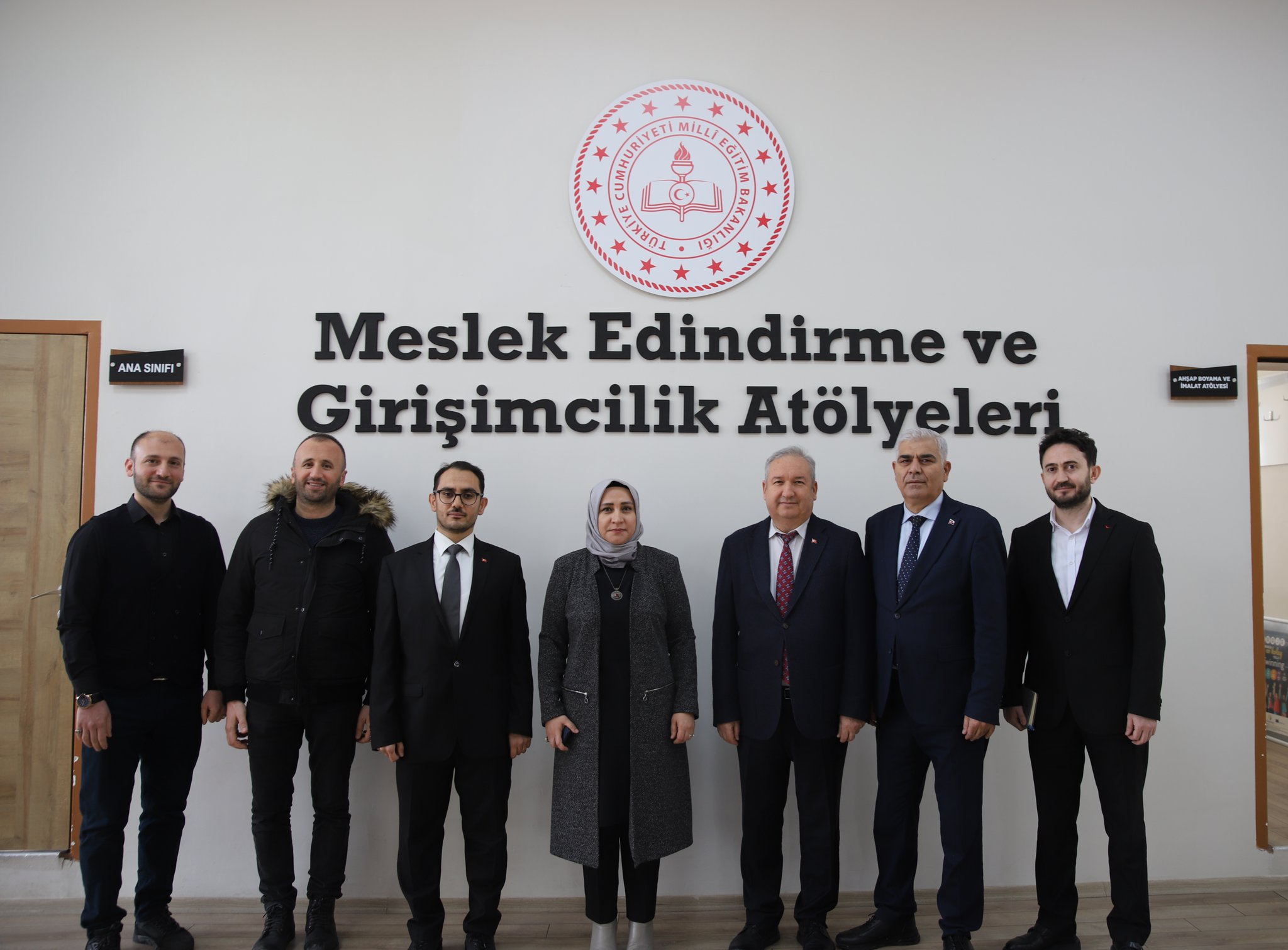 Müdür Özbek, Meslek Edindirme Ve Girişimcilik Atölyelerini Ziyaret Etti (1)