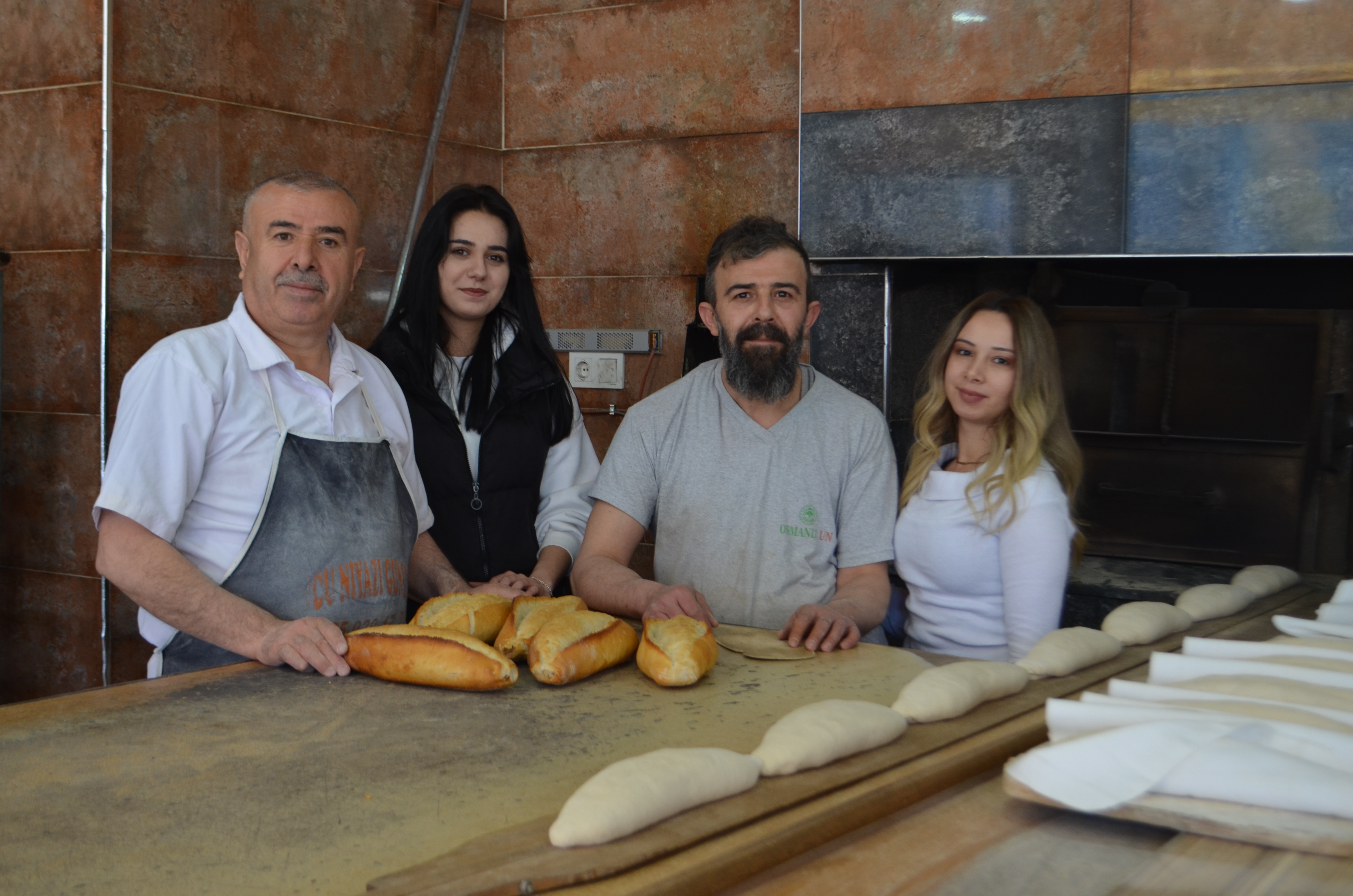 Niğde'de Tahinli Pide Geleneği Devam Ediyor (7)