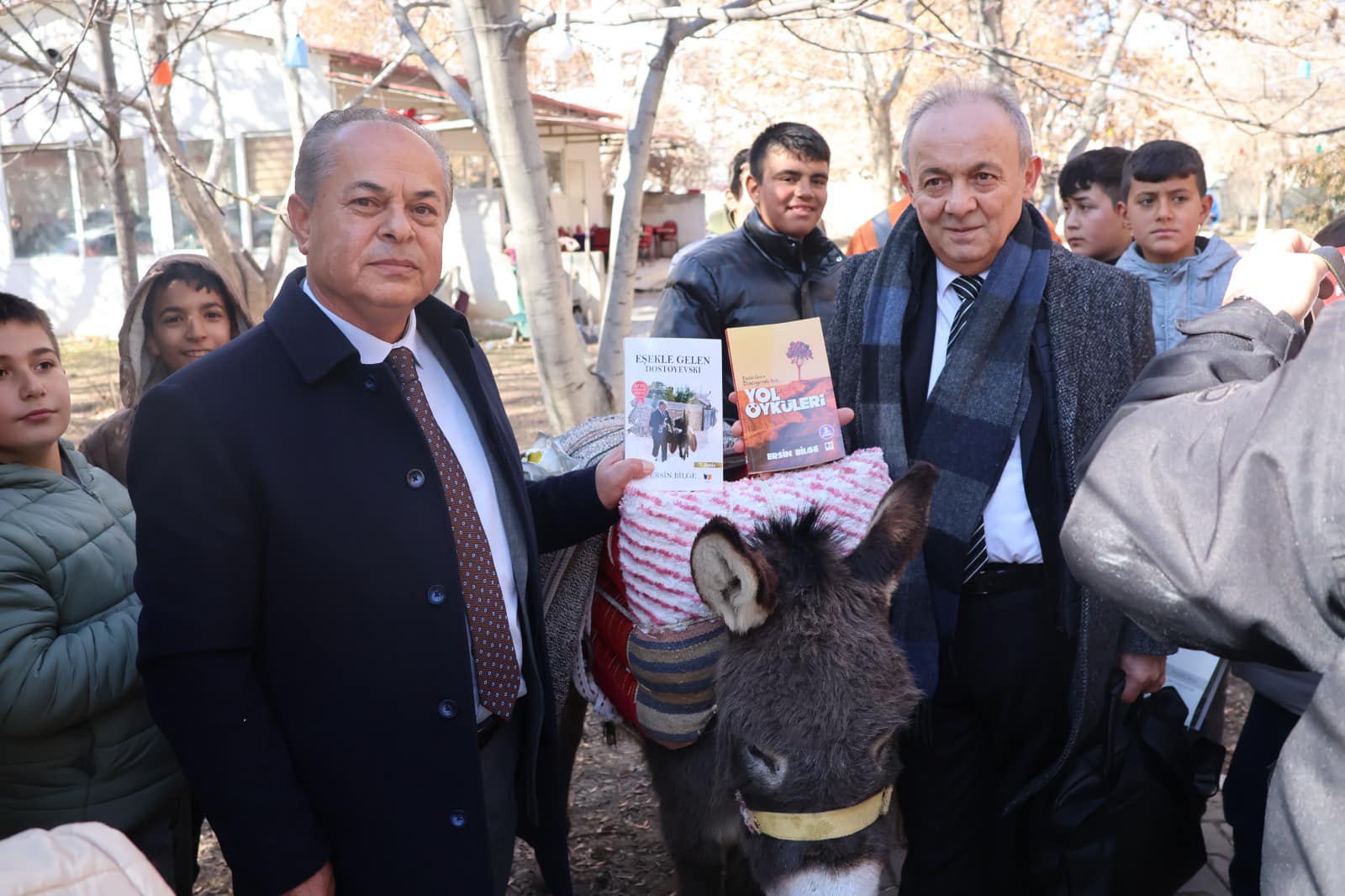 Yazar Ersin Bilge, Kemerhisar’da Okurlarıyla Buluştu (6)