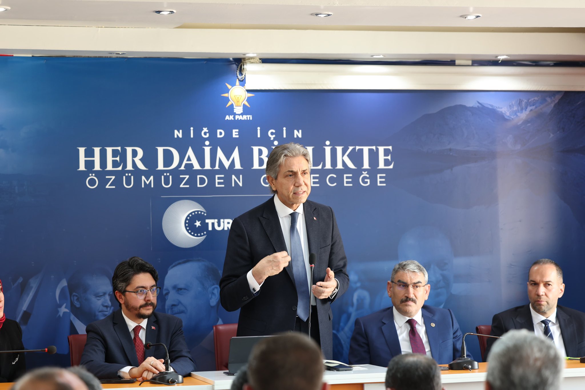 Mustafa Demir, Ak Parti Niğde İl Başkanlığı'nı Ziyaret Etti (2)